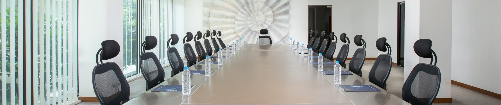 <br /> <b>Warning</b>:  Undefined variable $page_title in <b>/home/pyaygarden/public_html/web/app/themes/pyaygarden/content-slider.php</b> on line <b>20</b><br /> 